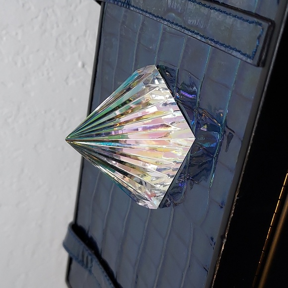 Pyramid Austrian Crystal Figurine Paperweight 3-bundle - Picture 2 of 7